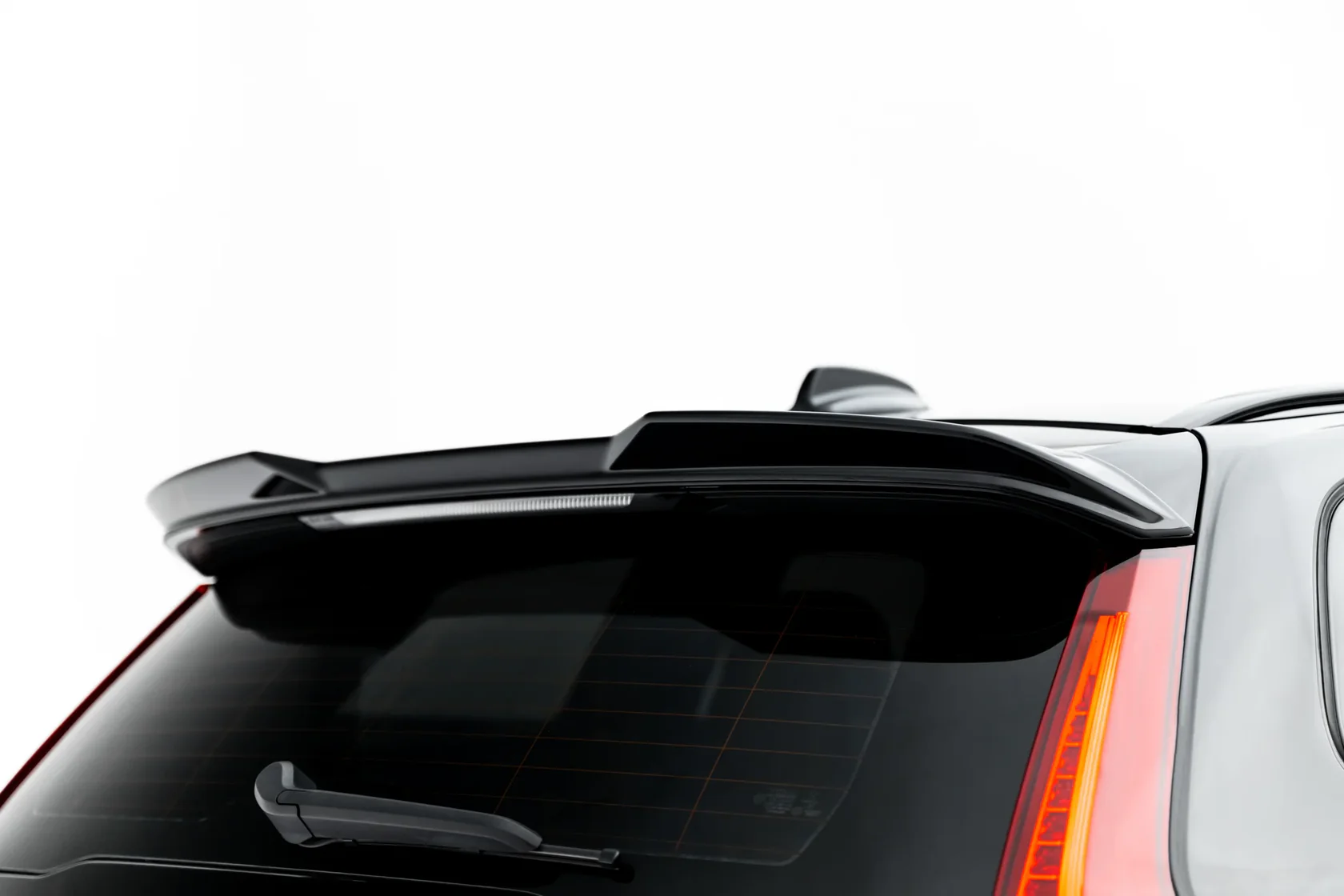 Bodykit Volvo V60 R-Desgin Zwart Glans Maxton