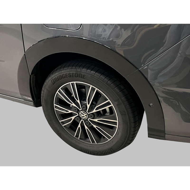 RGM Spatbordverbreders  Volkswagen T7 Multivan 2021- Lange wielbasis - Zwart (met Park Assist)