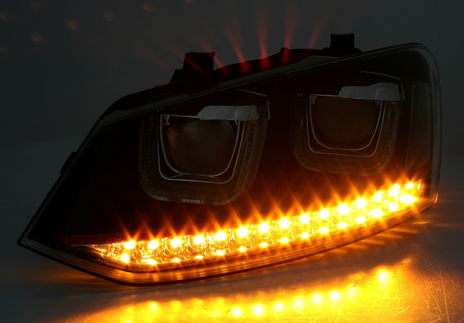 Koplampen VW Polo 6R / 6C 09- DRL Zwart/Rood Facelift GTI look
