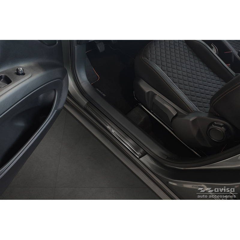 Zwart RVS Instaplijsten  Toyota Aygo X 2022- 'Lines X' - 4-delig