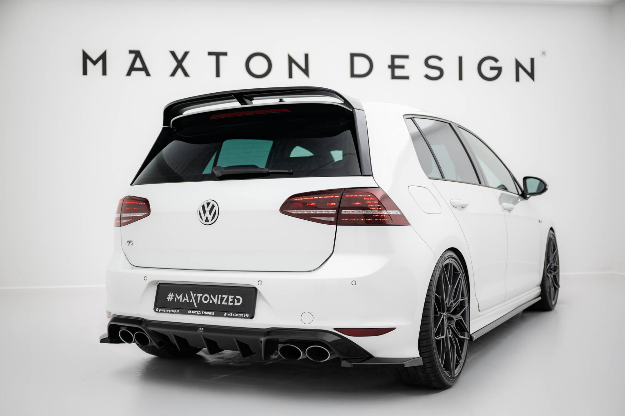 Spoiler Volkswagen Golf R / GTI / R-Line Hatchback Mk7 / Mk7 Facelift Maxton Glanzend zwart
