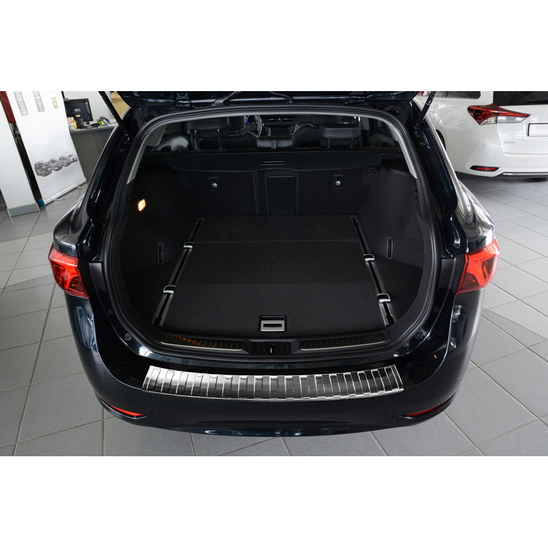 RVS Achterbumperprotector  Toyota Avensis III Wagon Facelift 2015- 'Ribs'