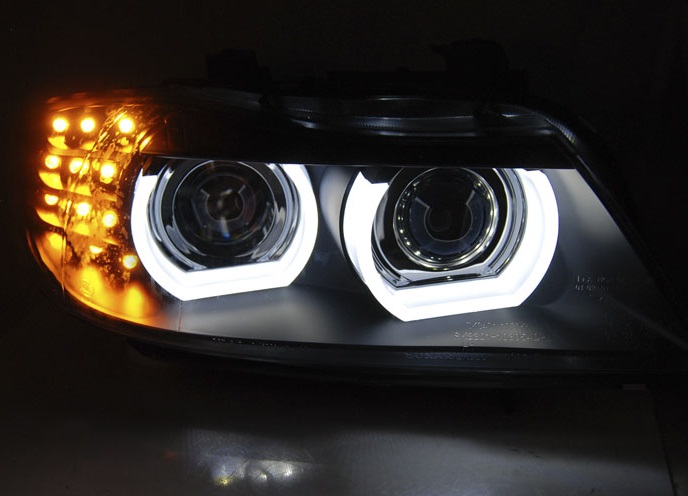 Koplampen BMW E90/E91 09-11 Xenon 3D Angel eyes
