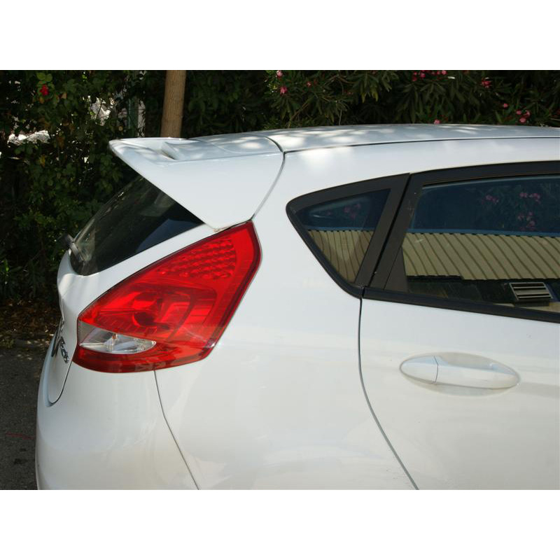 Dakspoiler  Ford Fiësta VII Facelift 2013-2017 + Remlichtuitsparing (PU)