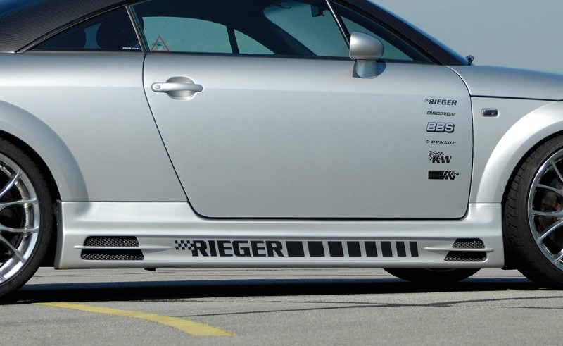 Zijskirts Audi TT met 2 schacht en 2 uitsnedes Rieger