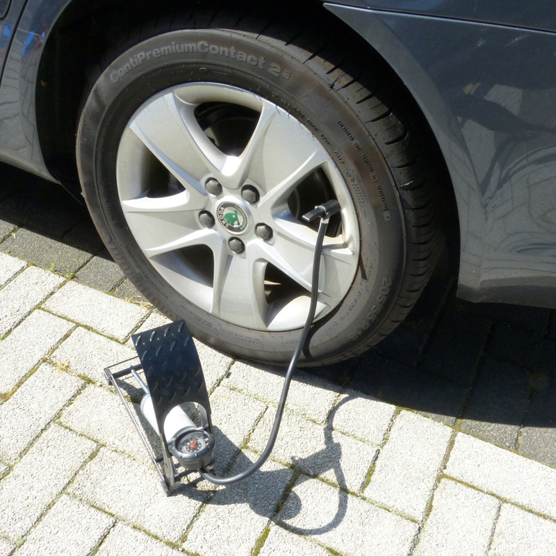 Carpoint Voetpomp Premium Enkel