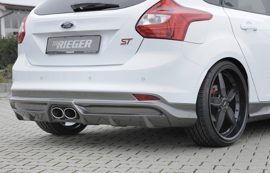 Diffuser Ford Focus 3 ST dubbele uitlaatpijp Rieger carbon-look